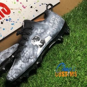 Football cleats